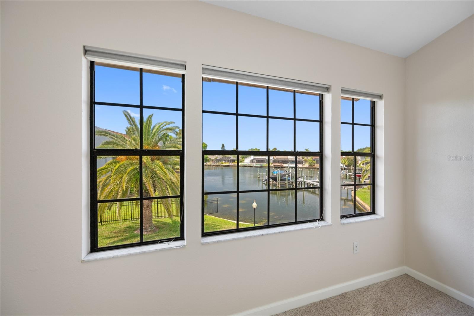 10416 Saint Tropez Pl Property Photo 16