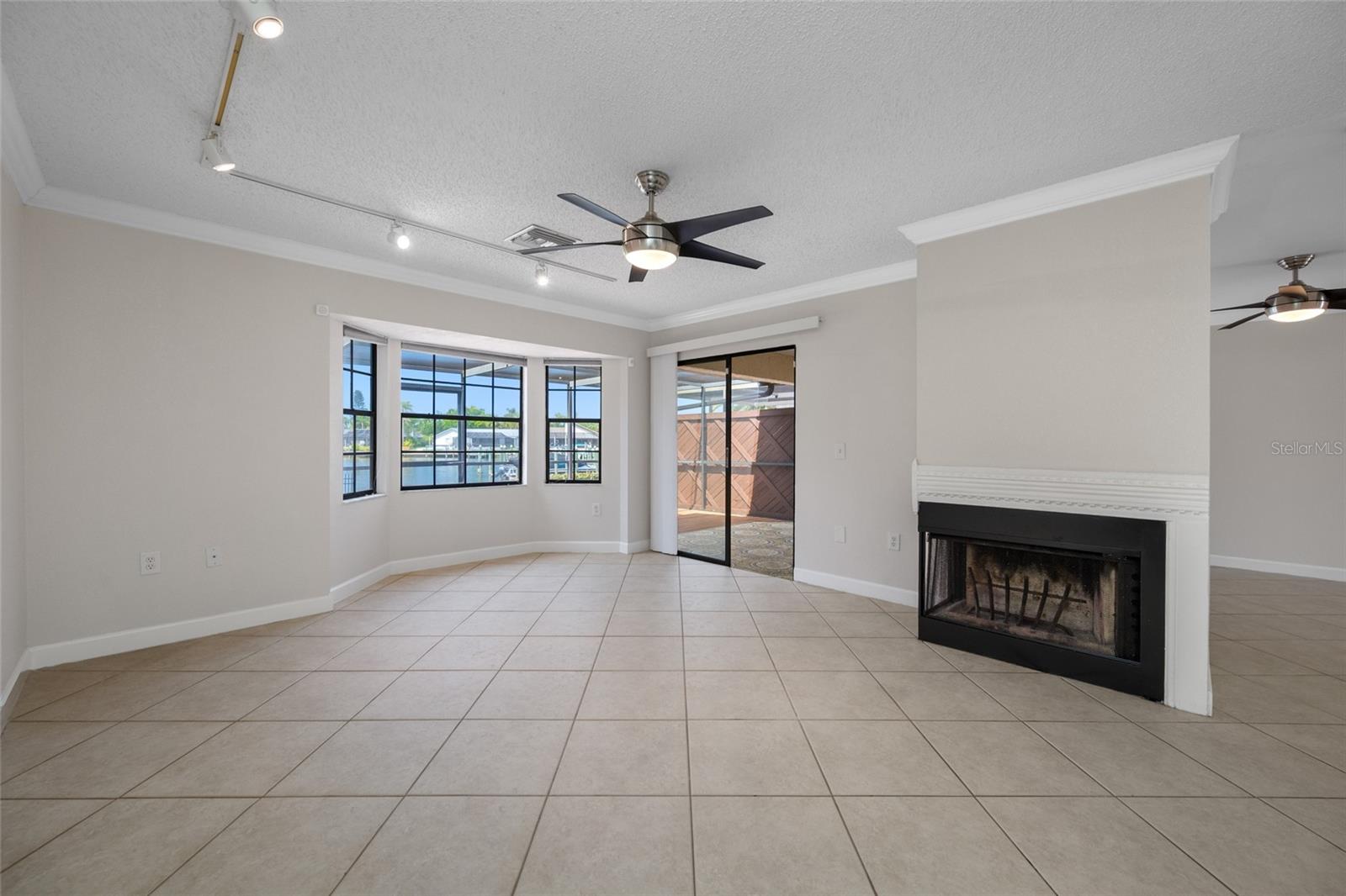 10416 Saint Tropez Pl Property Photo 20
