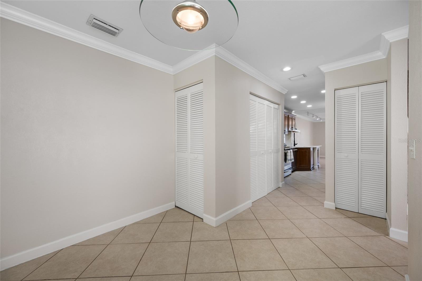 10416 Saint Tropez Pl Property Photo 26