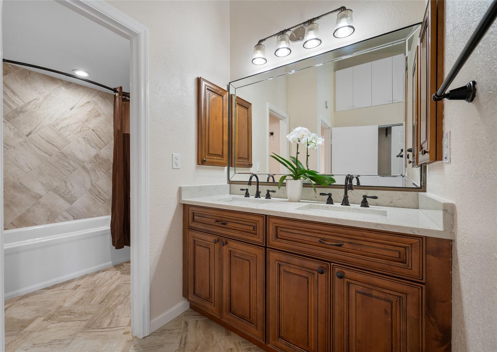 10416 Saint Tropez Pl Property Photo 30