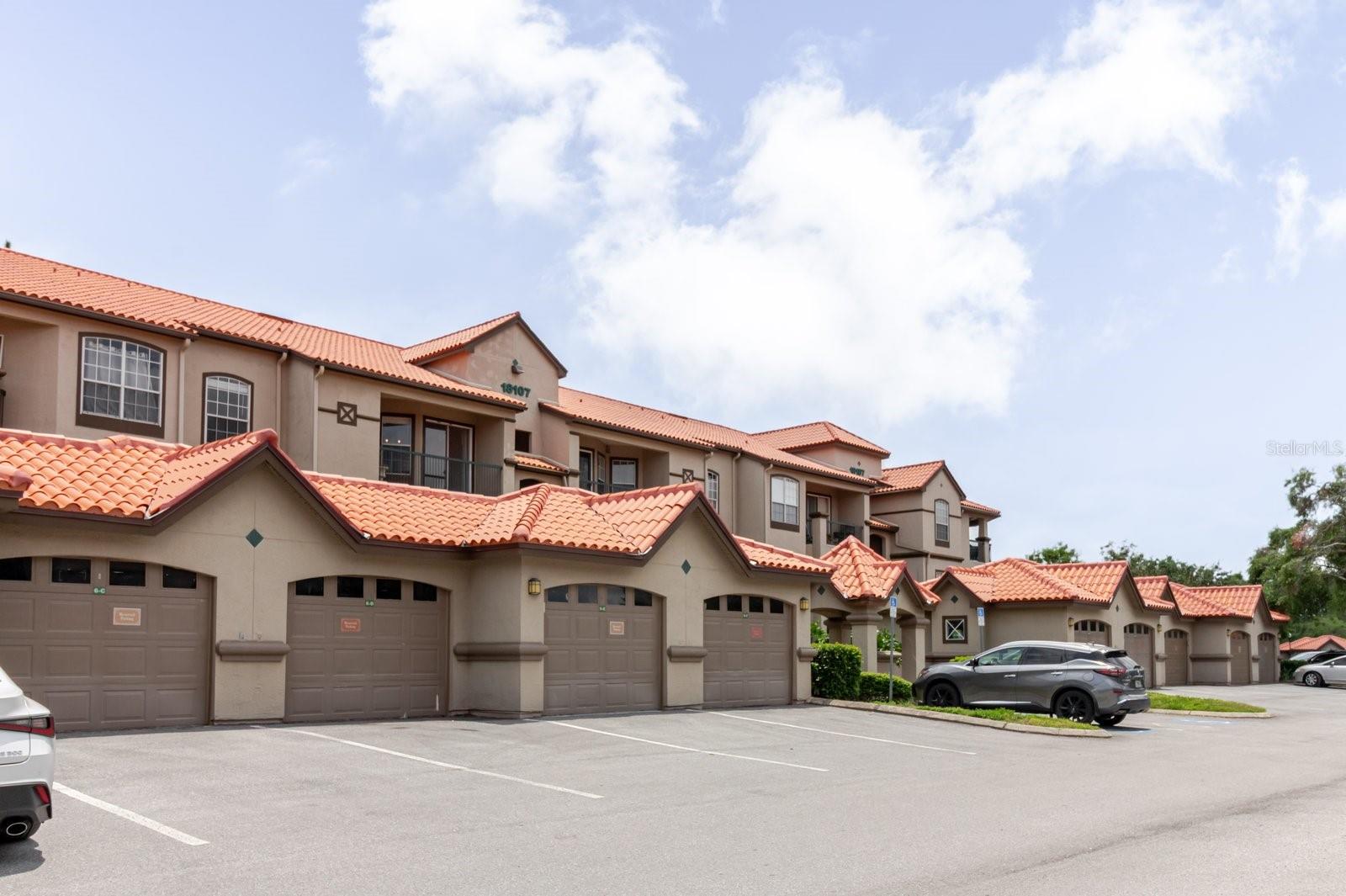 18107 Peregrines Perch Pl #6303 Property Photo 6