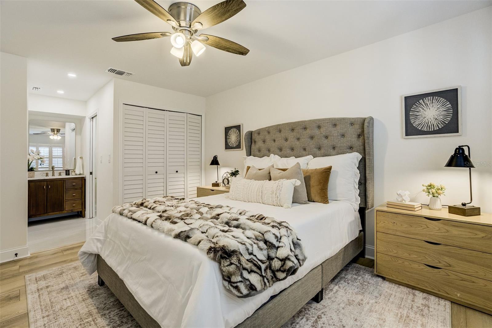 460 S Paula Dr #402 Property Photo 8