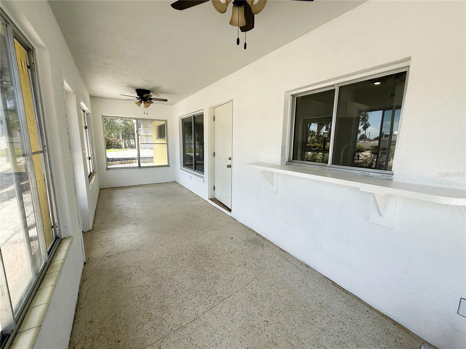 500 140th Ave E Property Photo 11