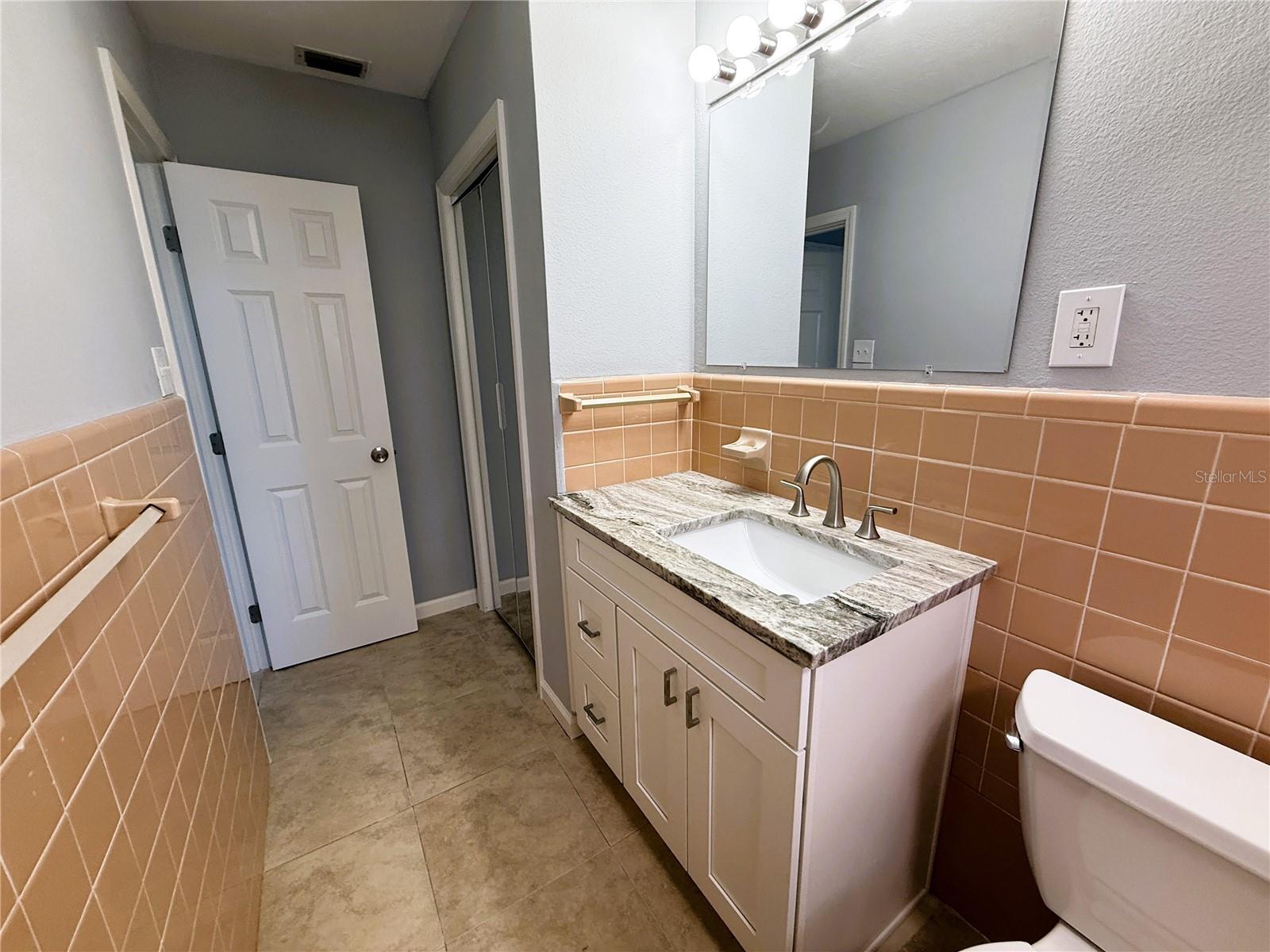 500 140th Ave E Property Photo 15