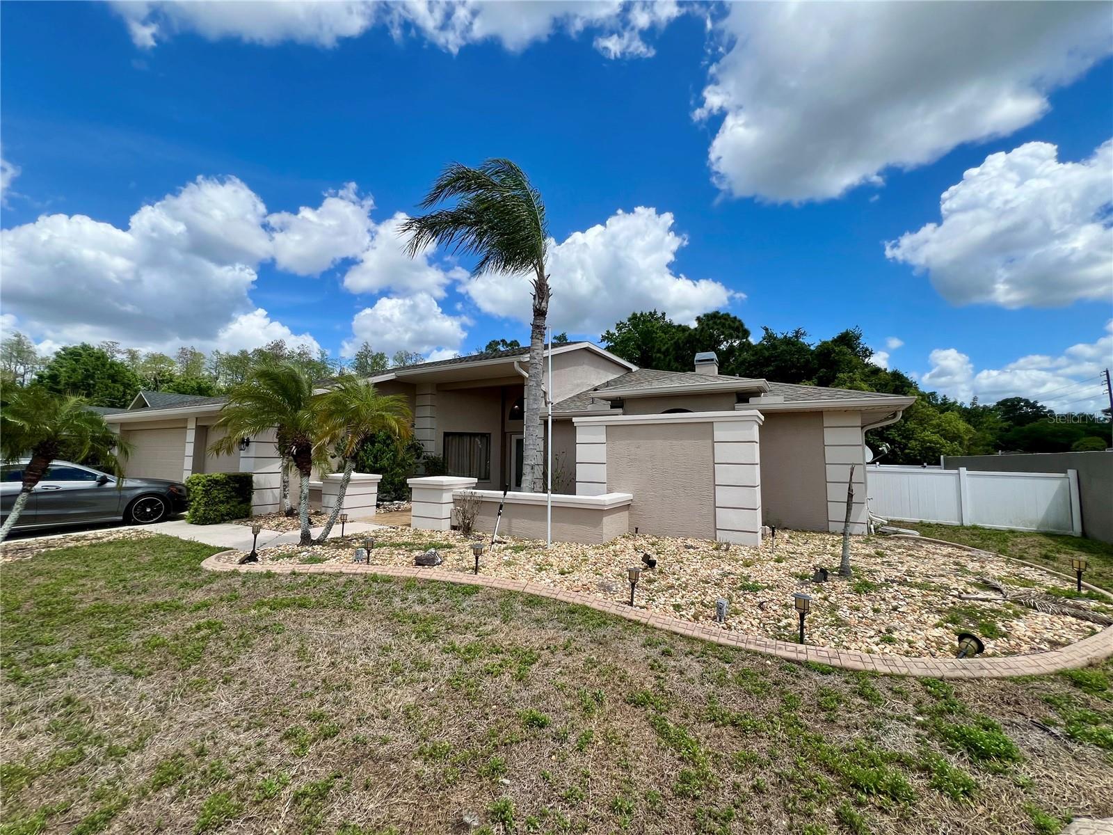 5810 Redhawk Dr Property Photo 3