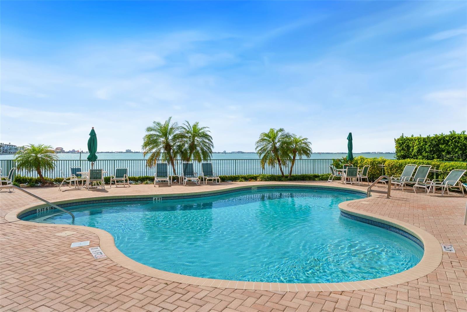 4780 Dolphin Cay Ln S #109 Property Photo 54