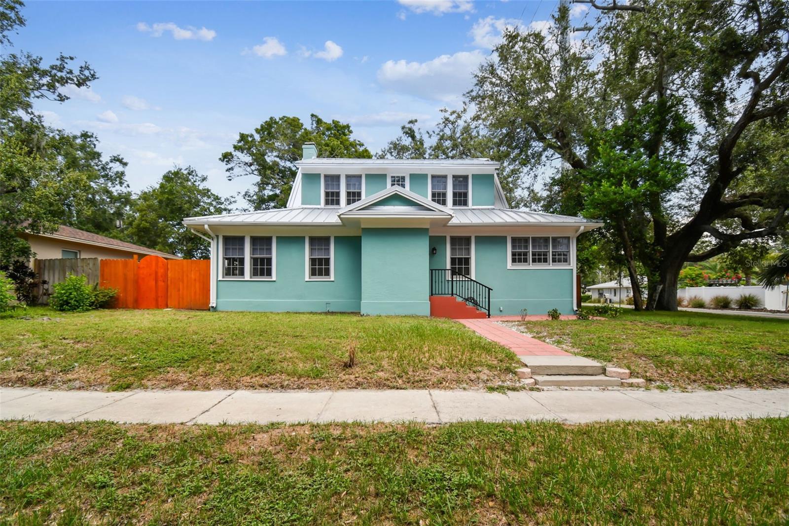 758 Wood St Property Photo 1