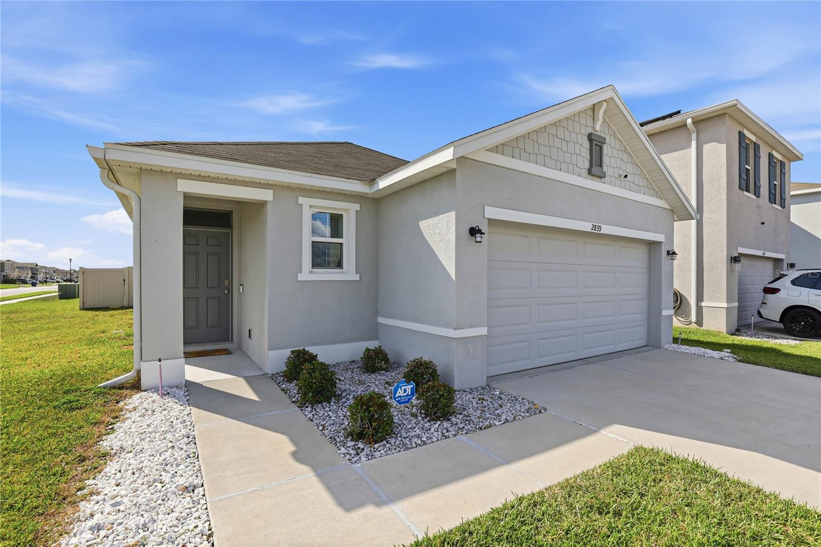 2839 Maiden Grass Isle Property Photo 2