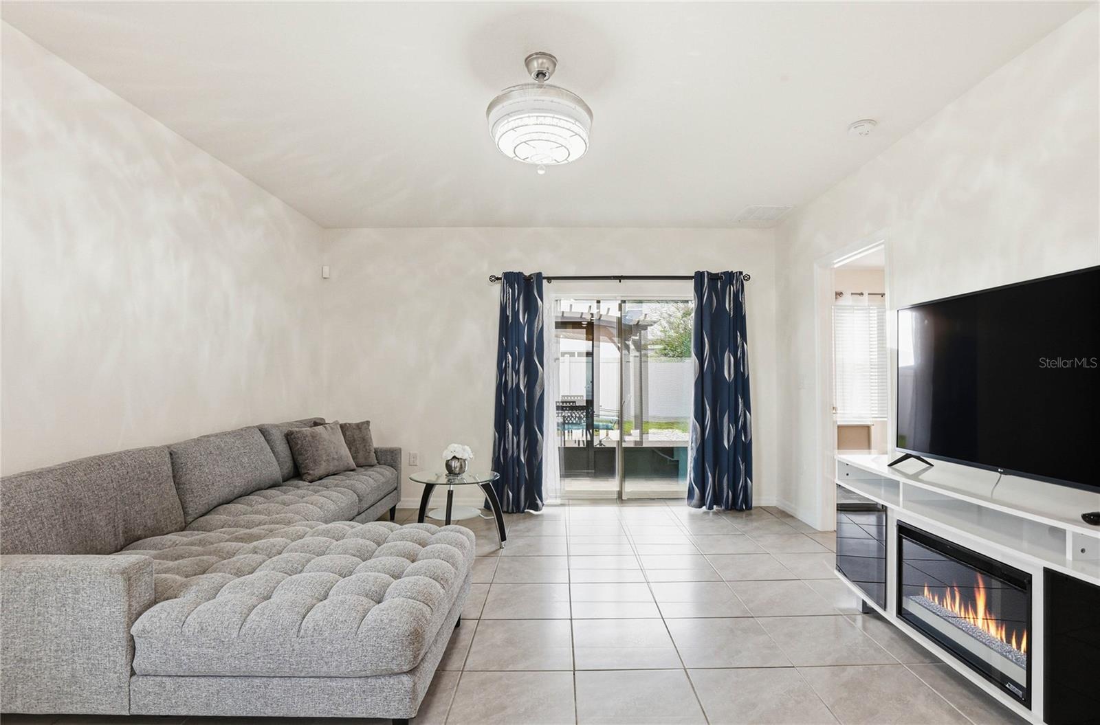2839 Maiden Grass Isle Property Photo 17