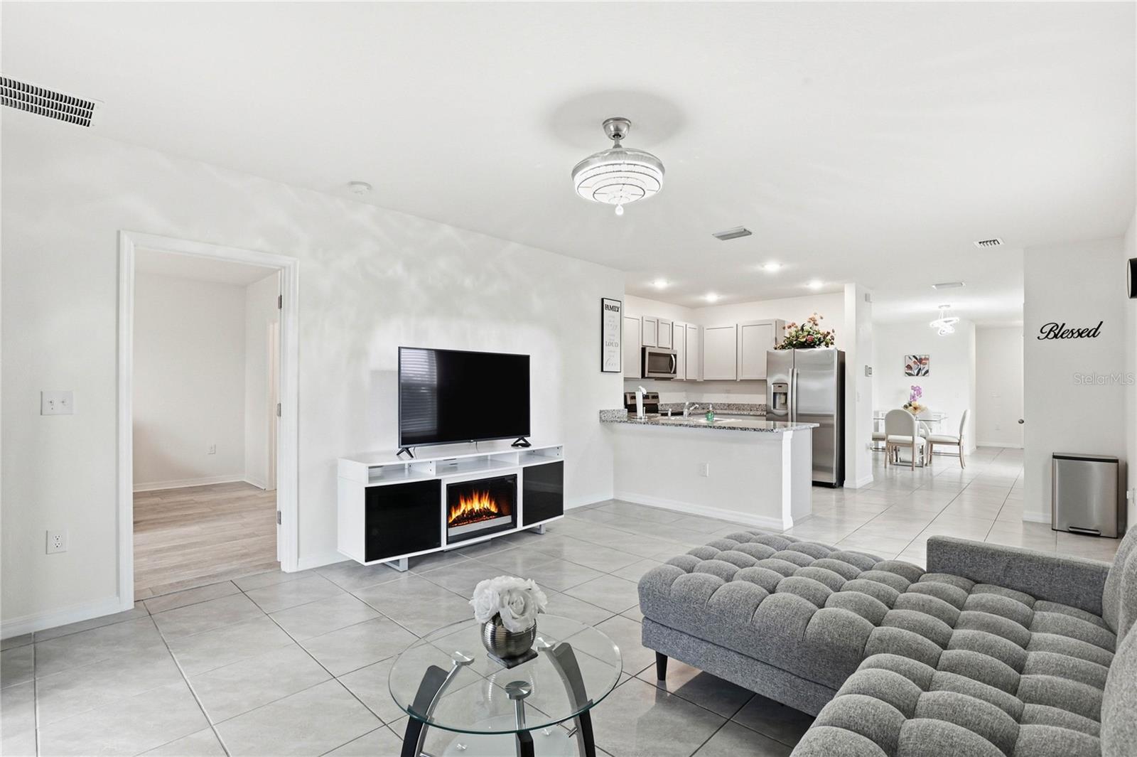 2839 Maiden Grass Isle Property Photo 19