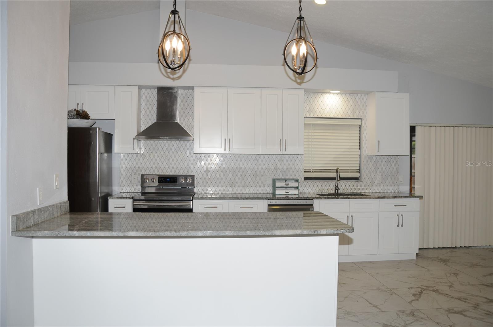 2106 Whitlock Pl Property Photo 6