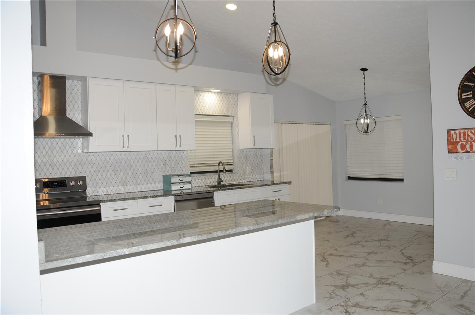 2106 Whitlock Pl Property Photo 7
