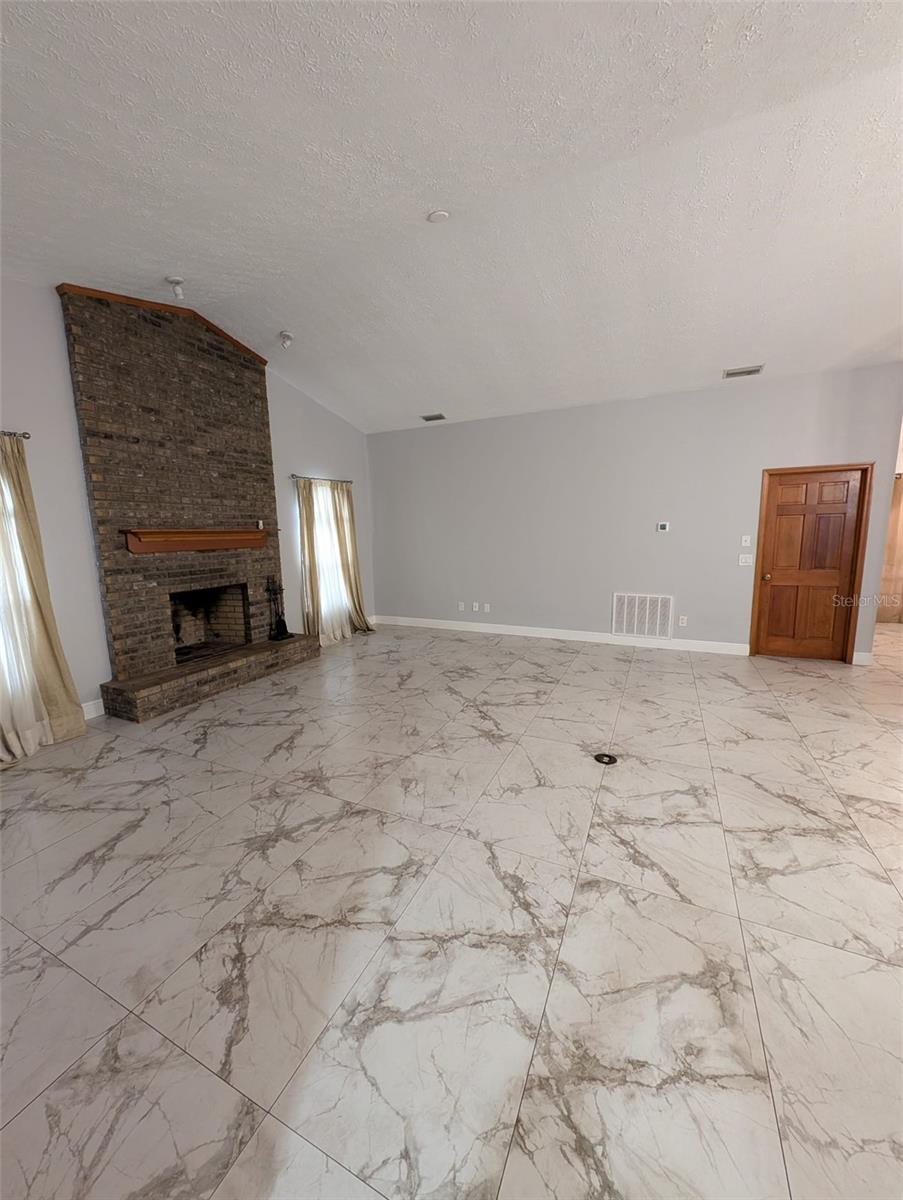 2106 Whitlock Pl Property Photo 12