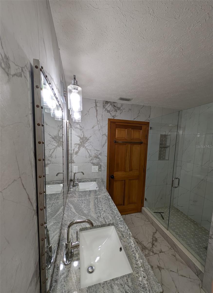 2106 Whitlock Pl Property Photo 37