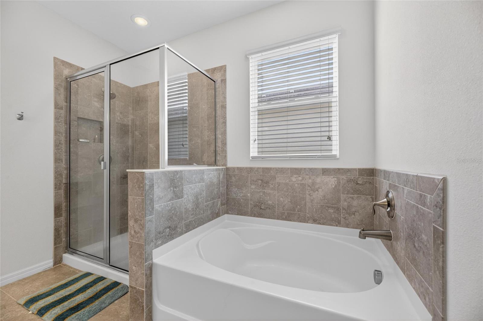 6309 Shadowlake Dr Property Photo 23