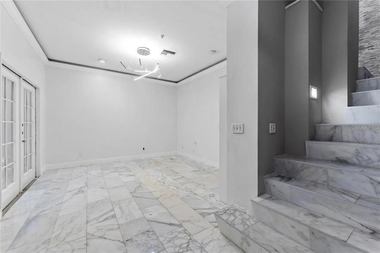 1437 Harbour Walk Rd Property Photo 4