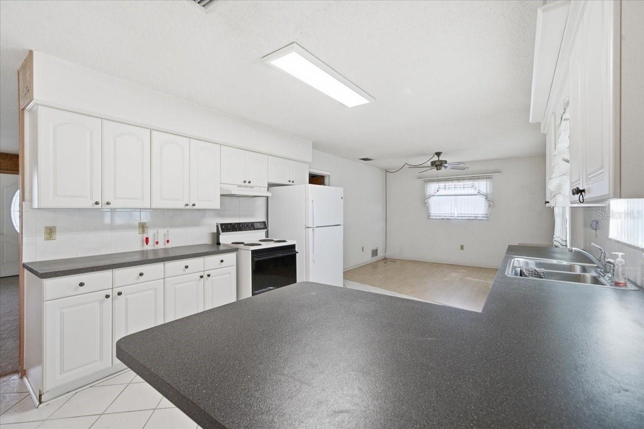 140 Patlin Cir E Property Photo 11