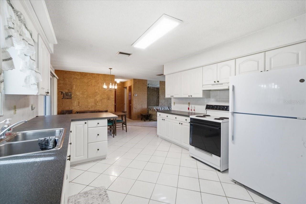 140 Patlin Cir E Property Photo 14
