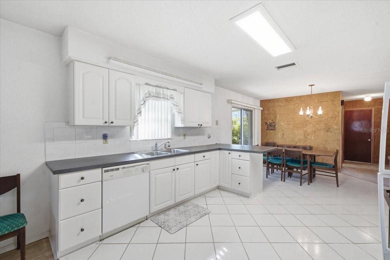 140 Patlin Cir E Property Photo 15