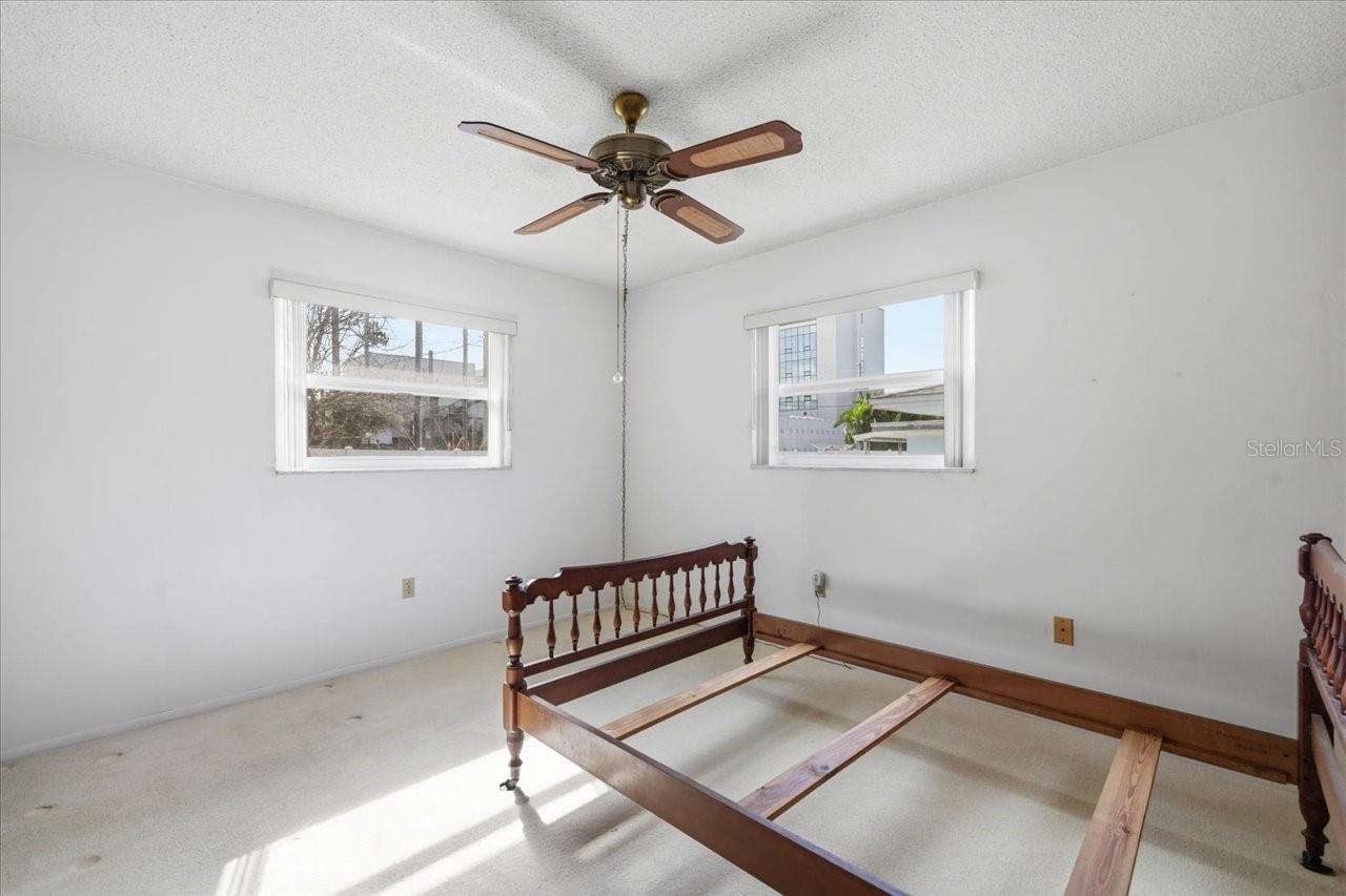 140 Patlin Cir E Property Photo 26