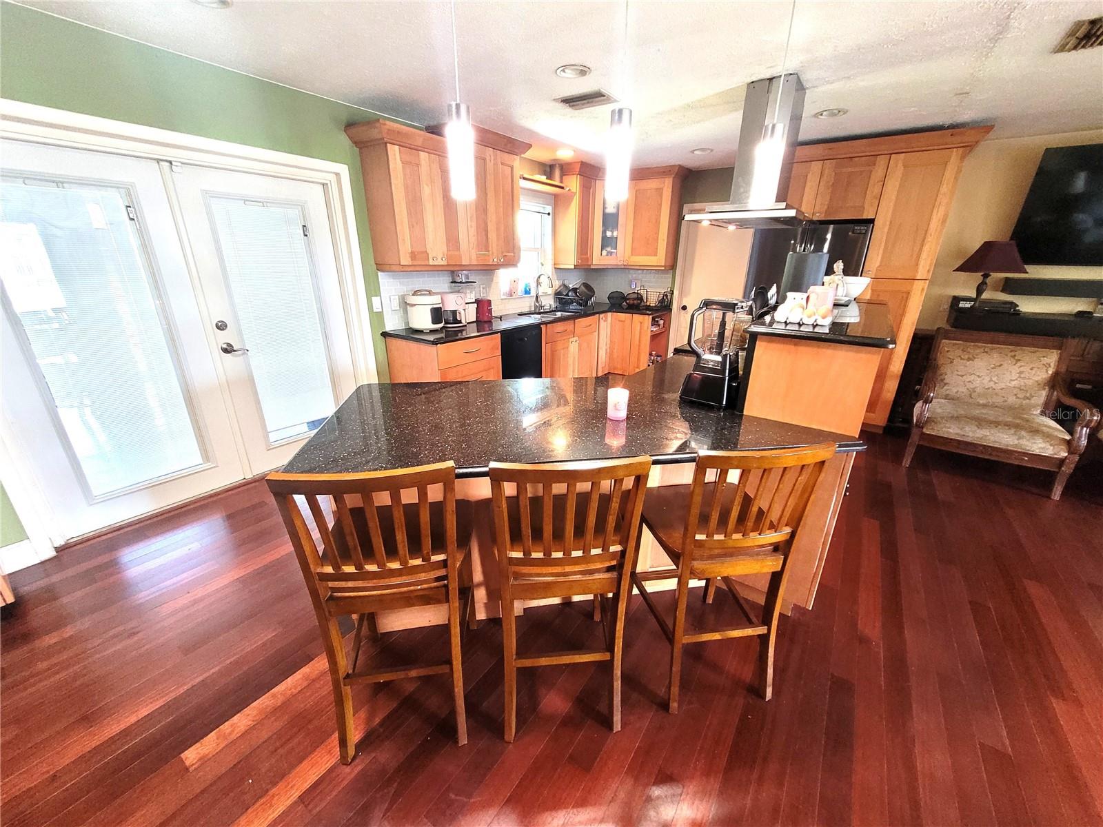 5203 Presidential St Property Photo 5