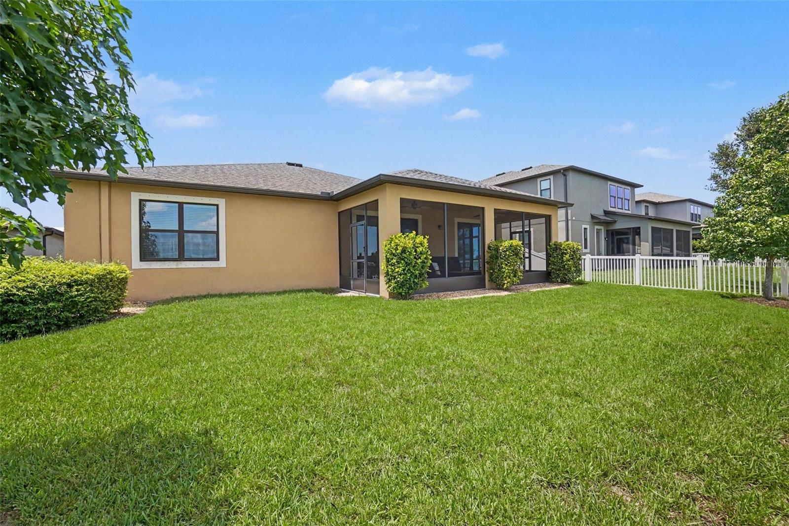 11428 Carlton Fields Dr Property Photo 36