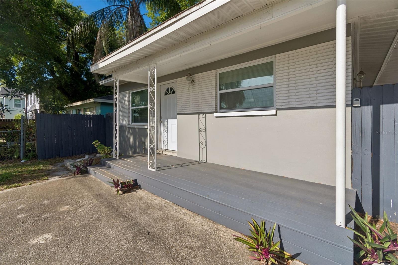 6710 N Harer St Property Photo 9