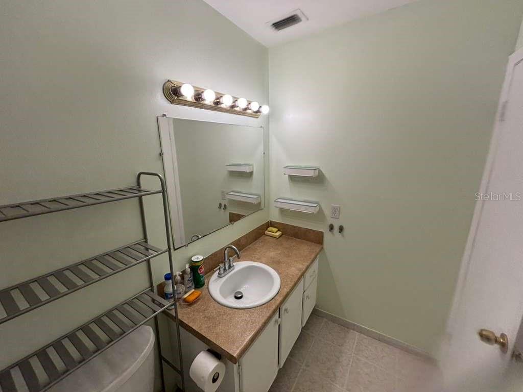 660 62nd Ave N #1204 Property Photo 8