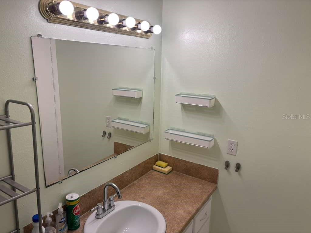 660 62nd Ave N #1204 Property Photo 9