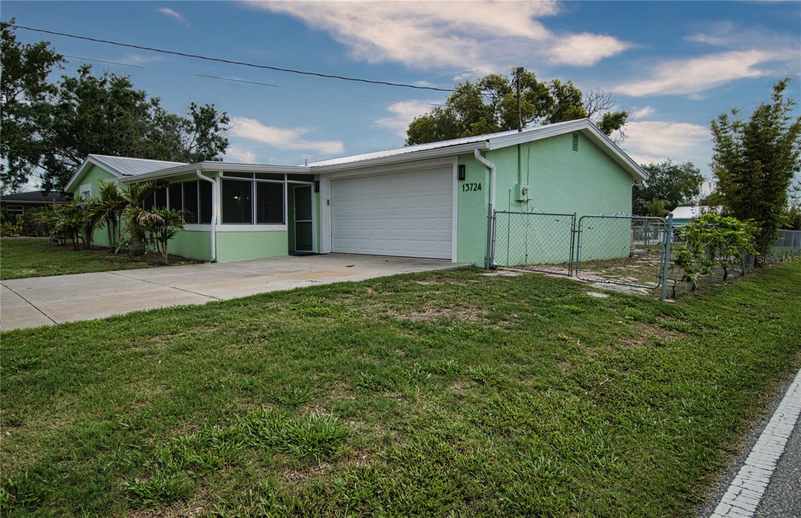 13724 Cox Ave Property Photo 4