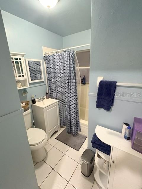 1002 Oakhill St Property Photo 6