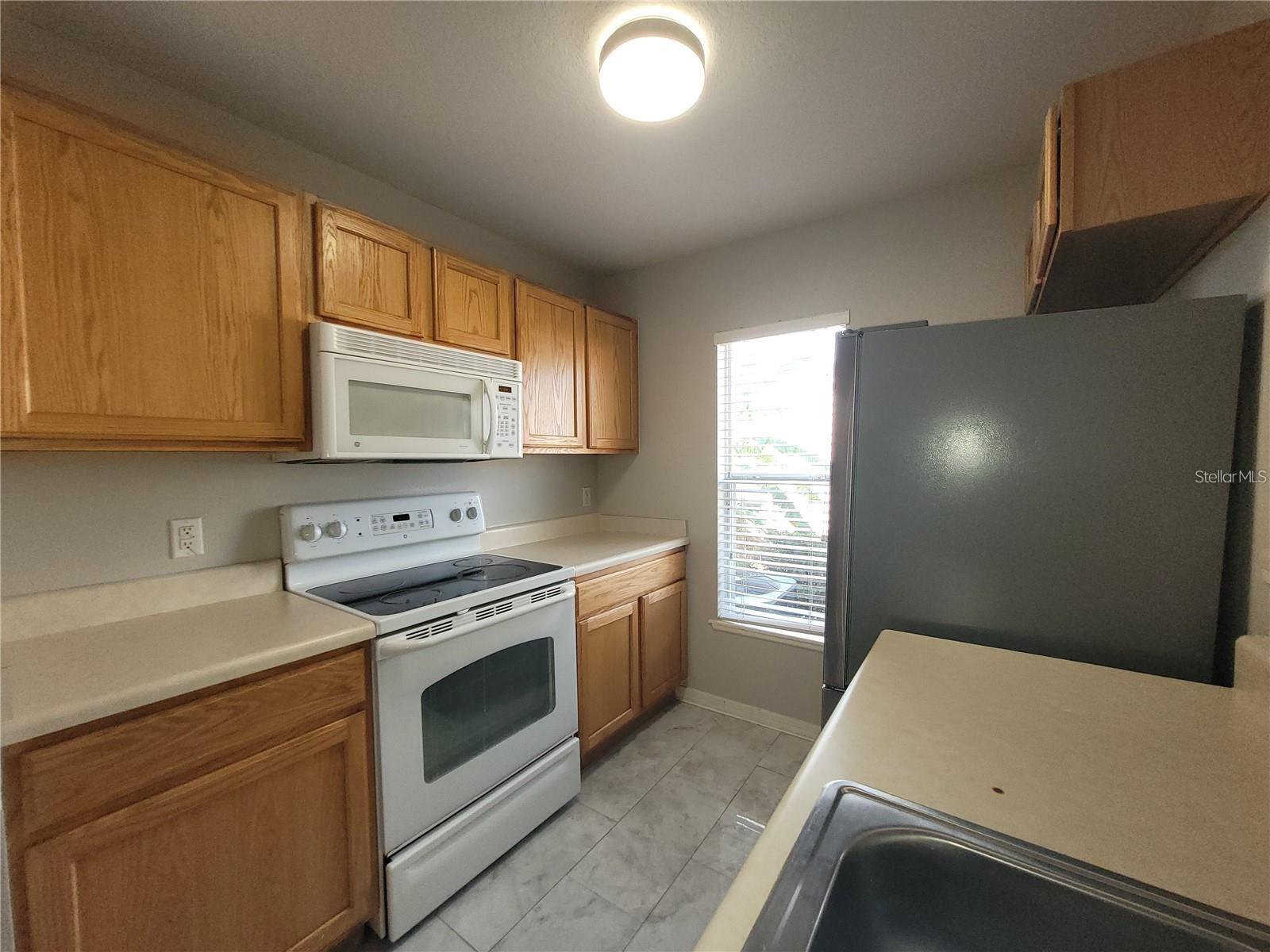 3805 Exeter Ln Property Photo 11