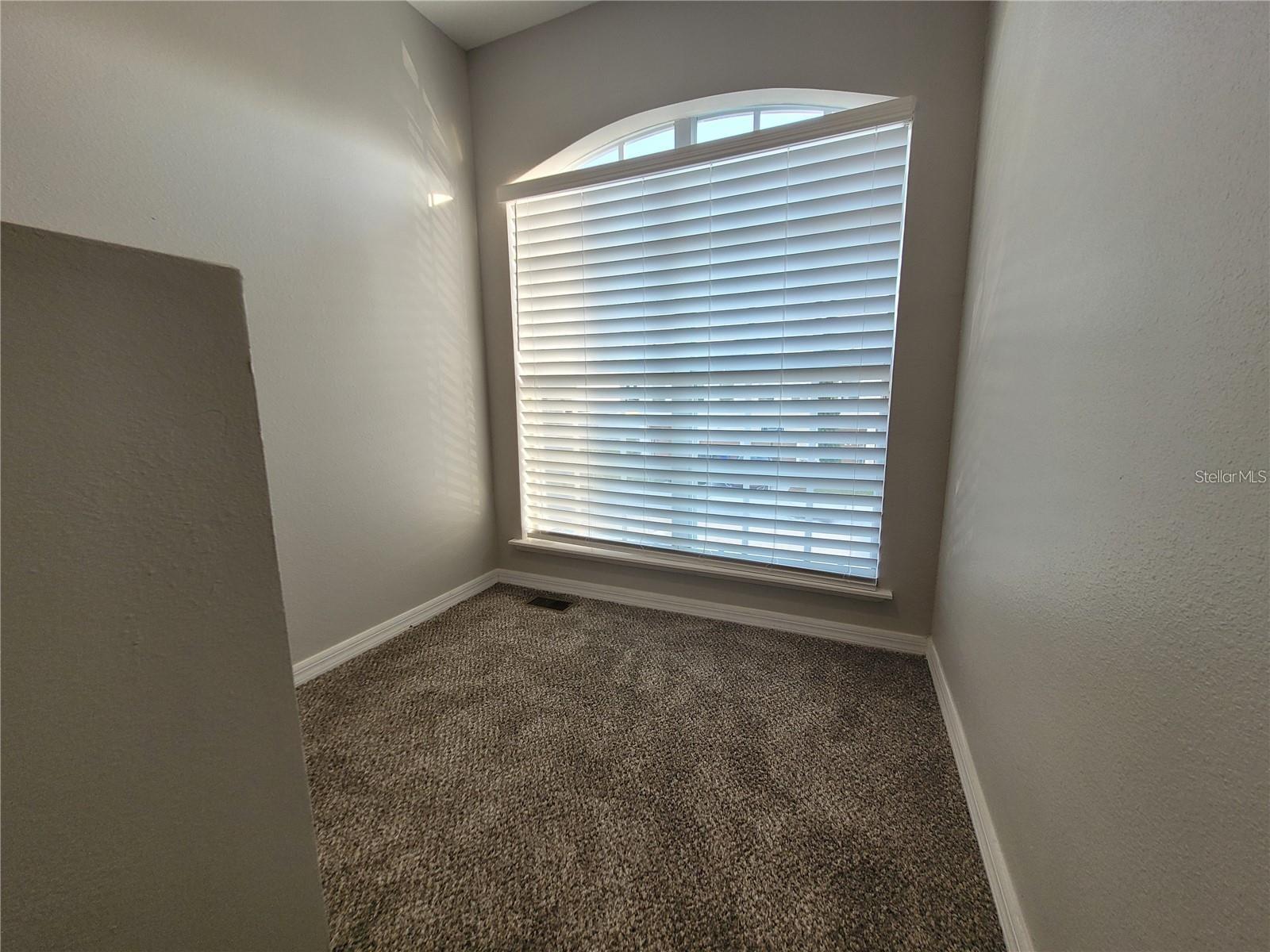 3805 Exeter Ln Property Photo 15