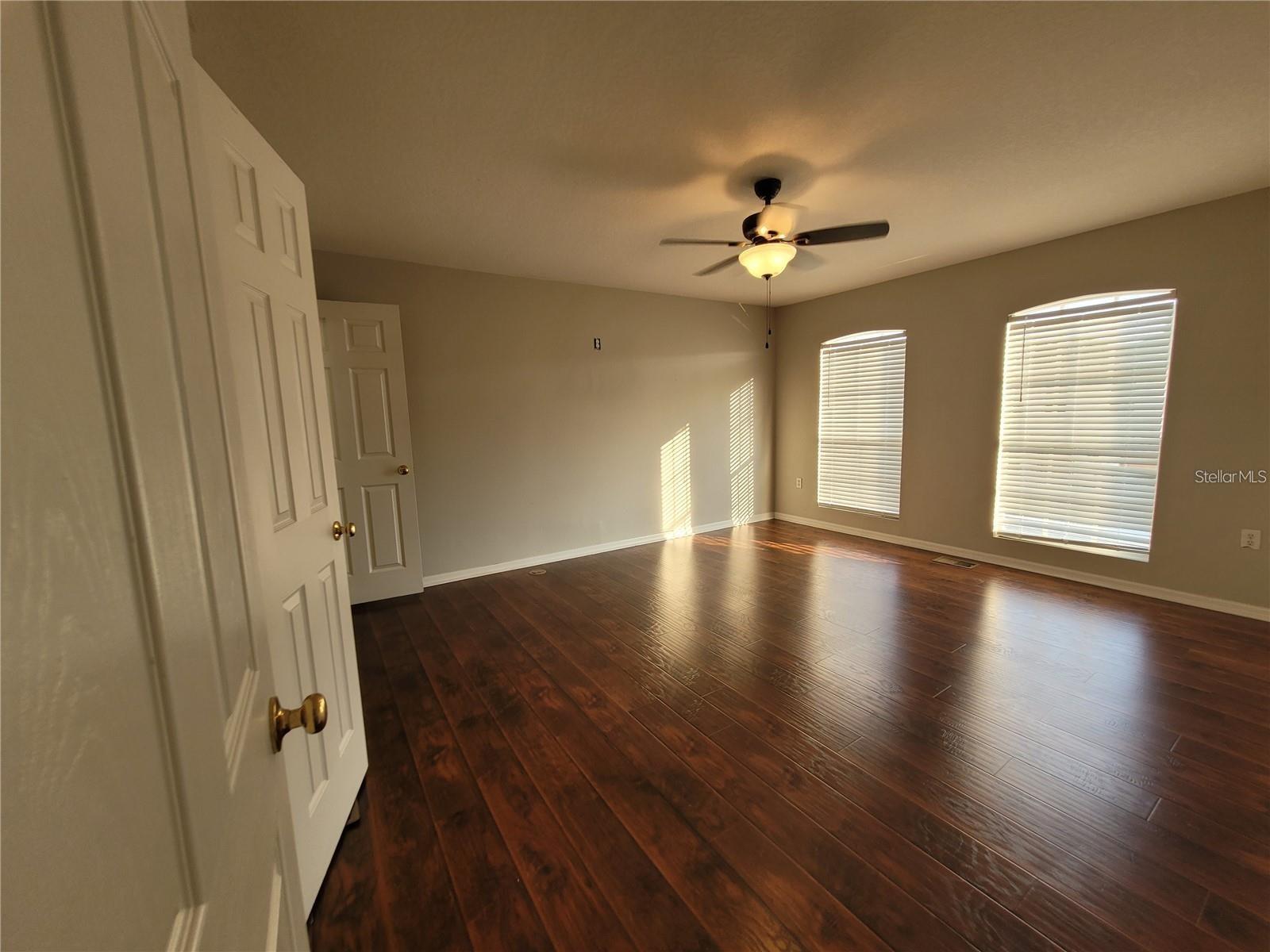 3805 Exeter Ln Property Photo 17