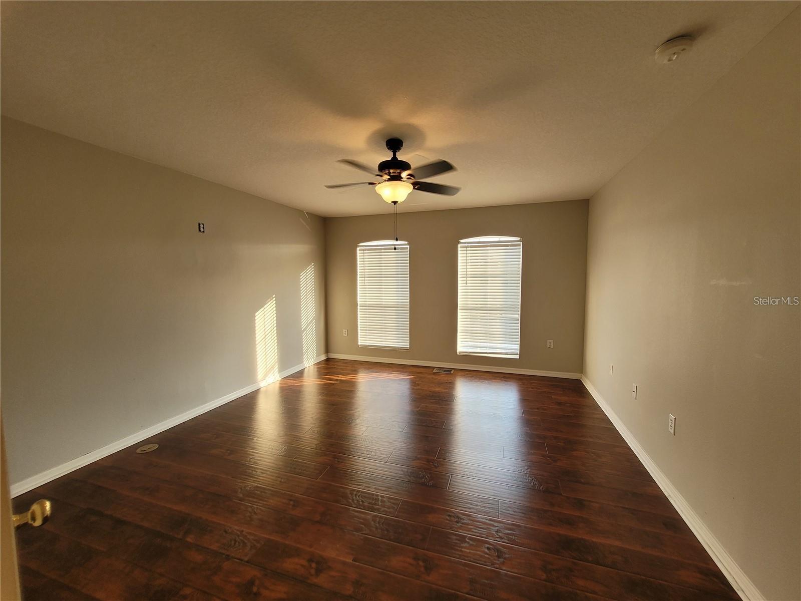 3805 Exeter Ln Property Photo 18