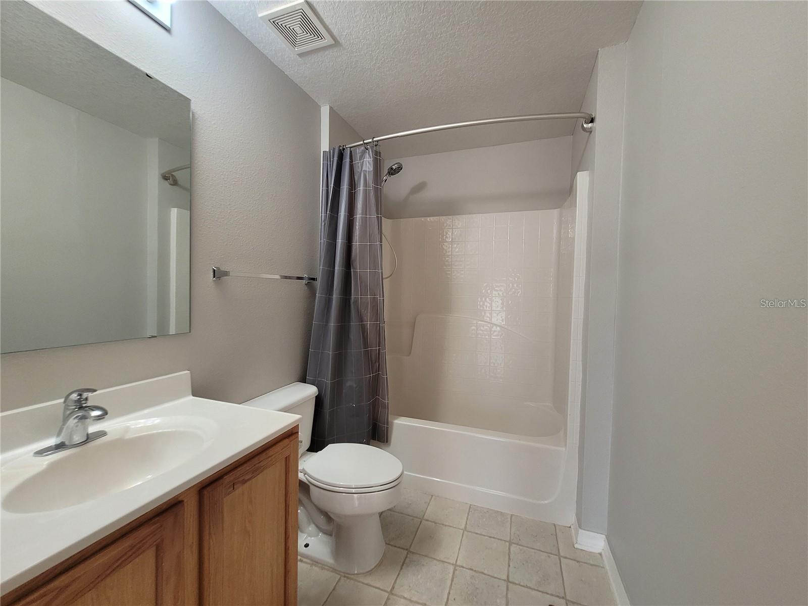 3805 Exeter Ln Property Photo 20
