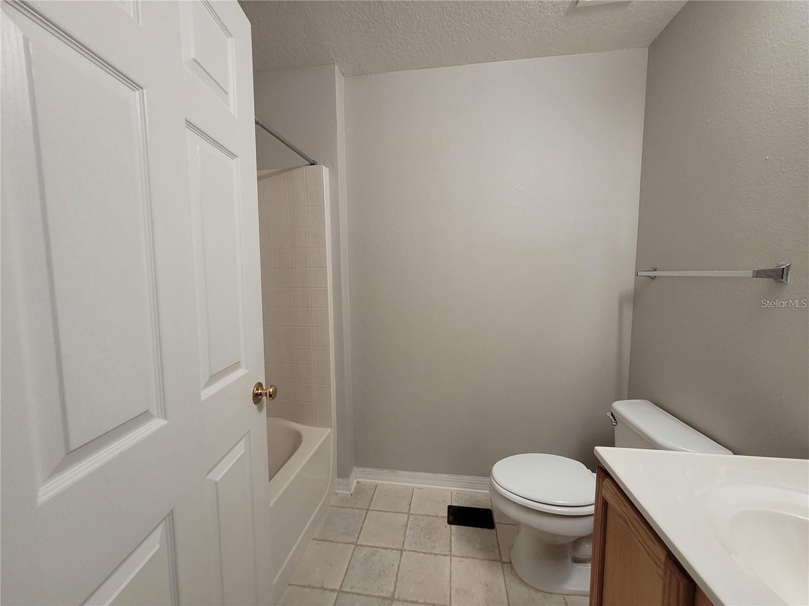 3805 Exeter Ln Property Photo 27