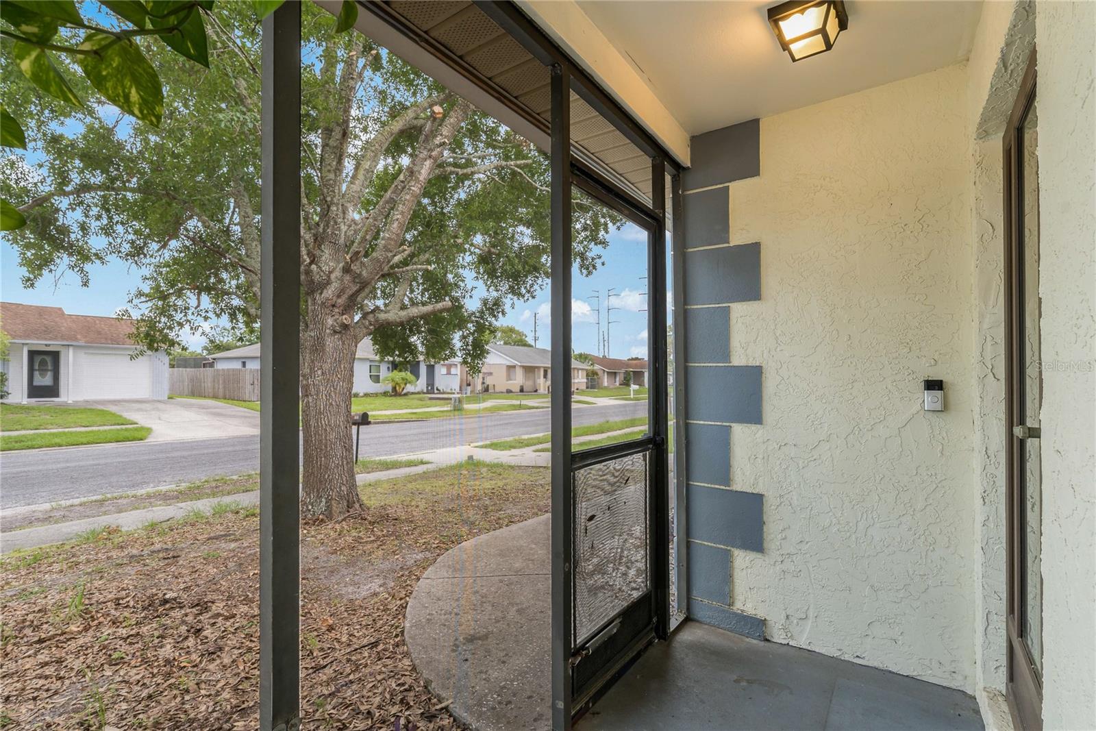 1301 Mandarin Dr Property Photo 2