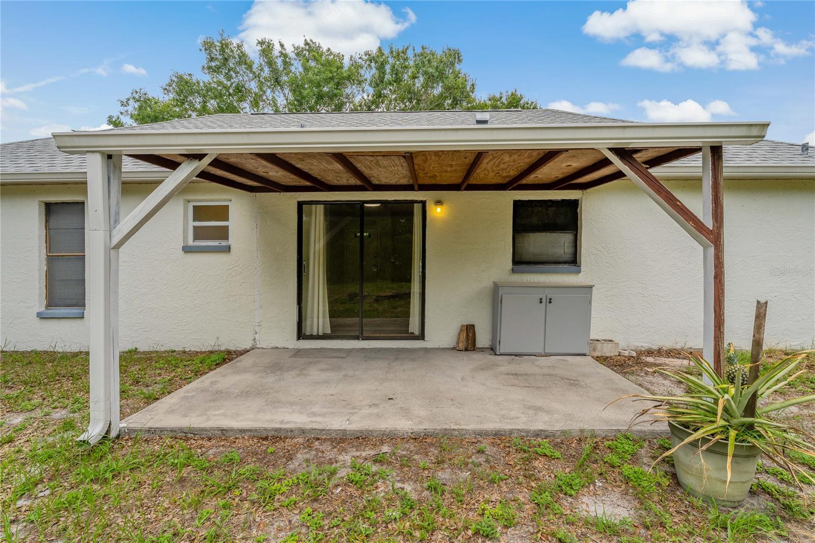 1301 Mandarin Dr Property Photo 4