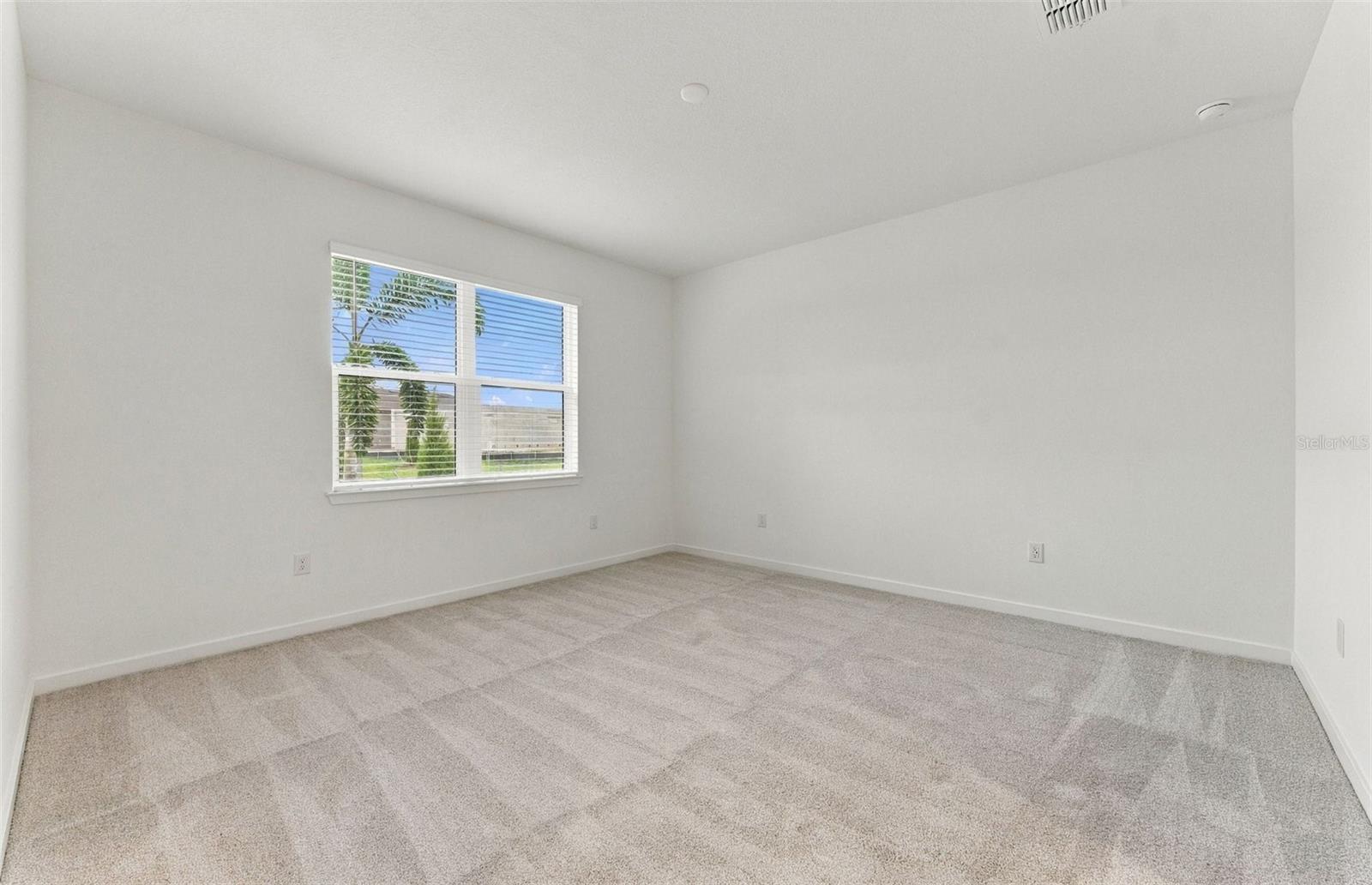 15029 Sunbeam St Property Photo 7