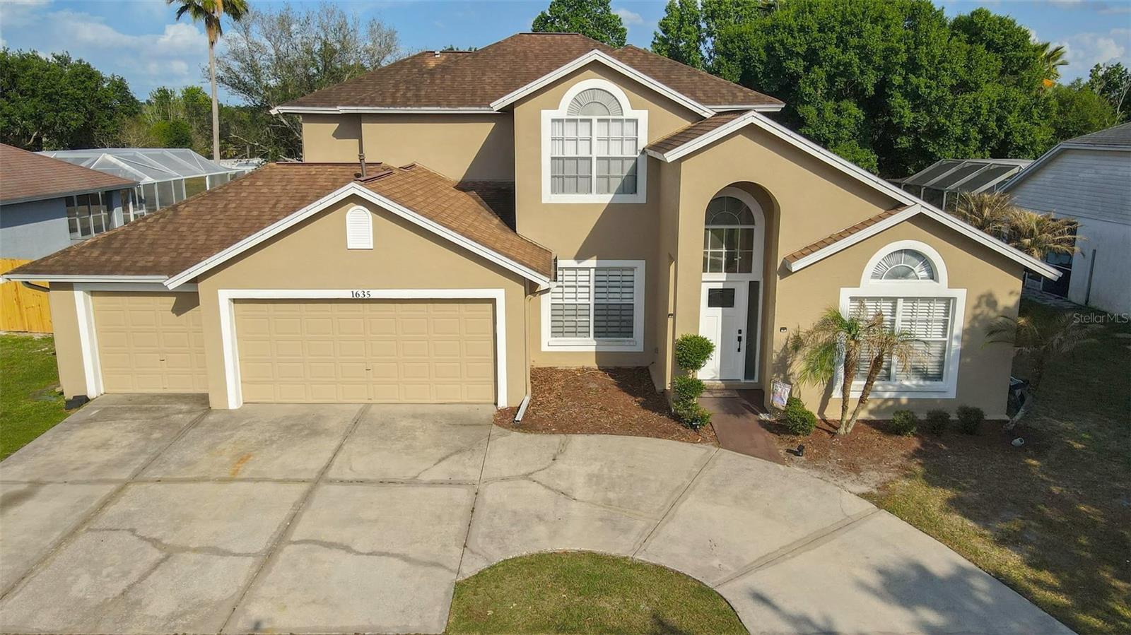 1635 Ledgestone Dr Property Photo 3