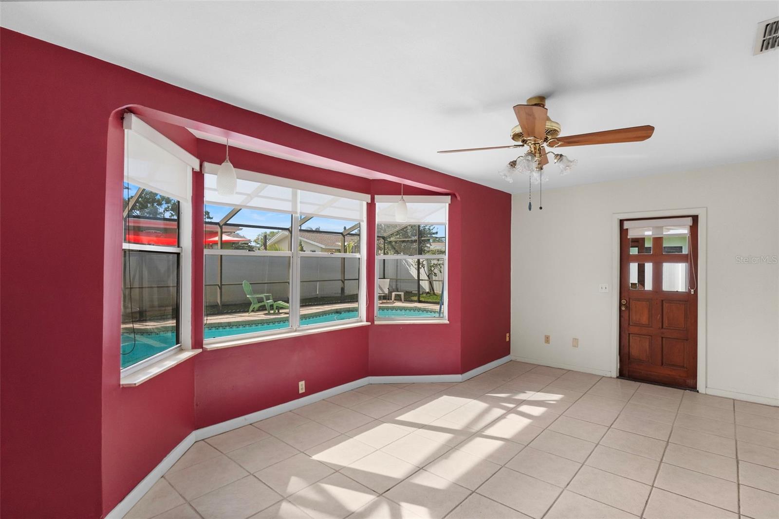1768 Harbor Cir E Property Photo 8