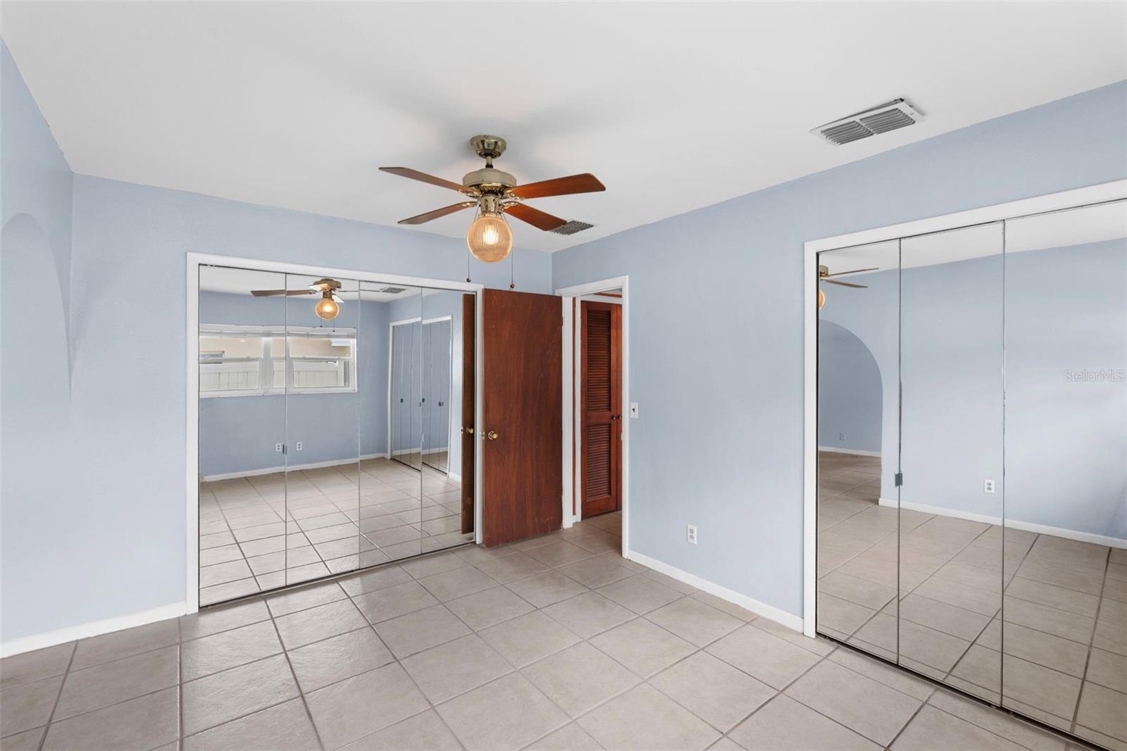 1768 Harbor Cir E Property Photo 13