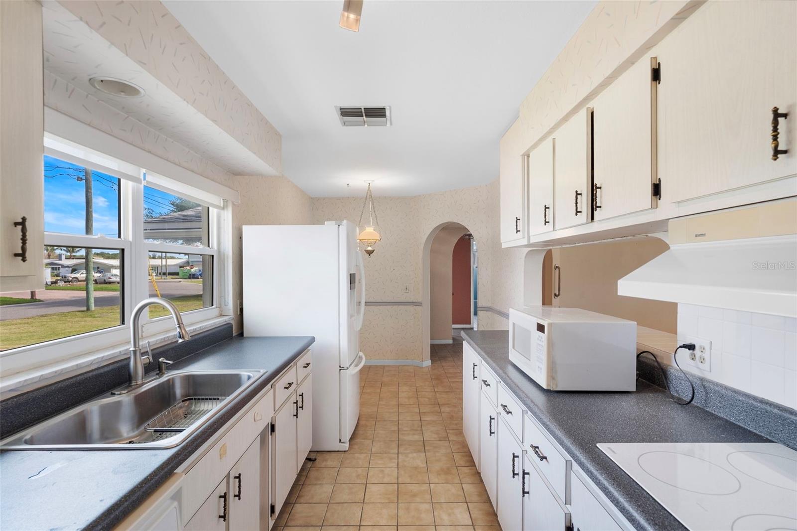 1768 Harbor Cir E Property Photo 23