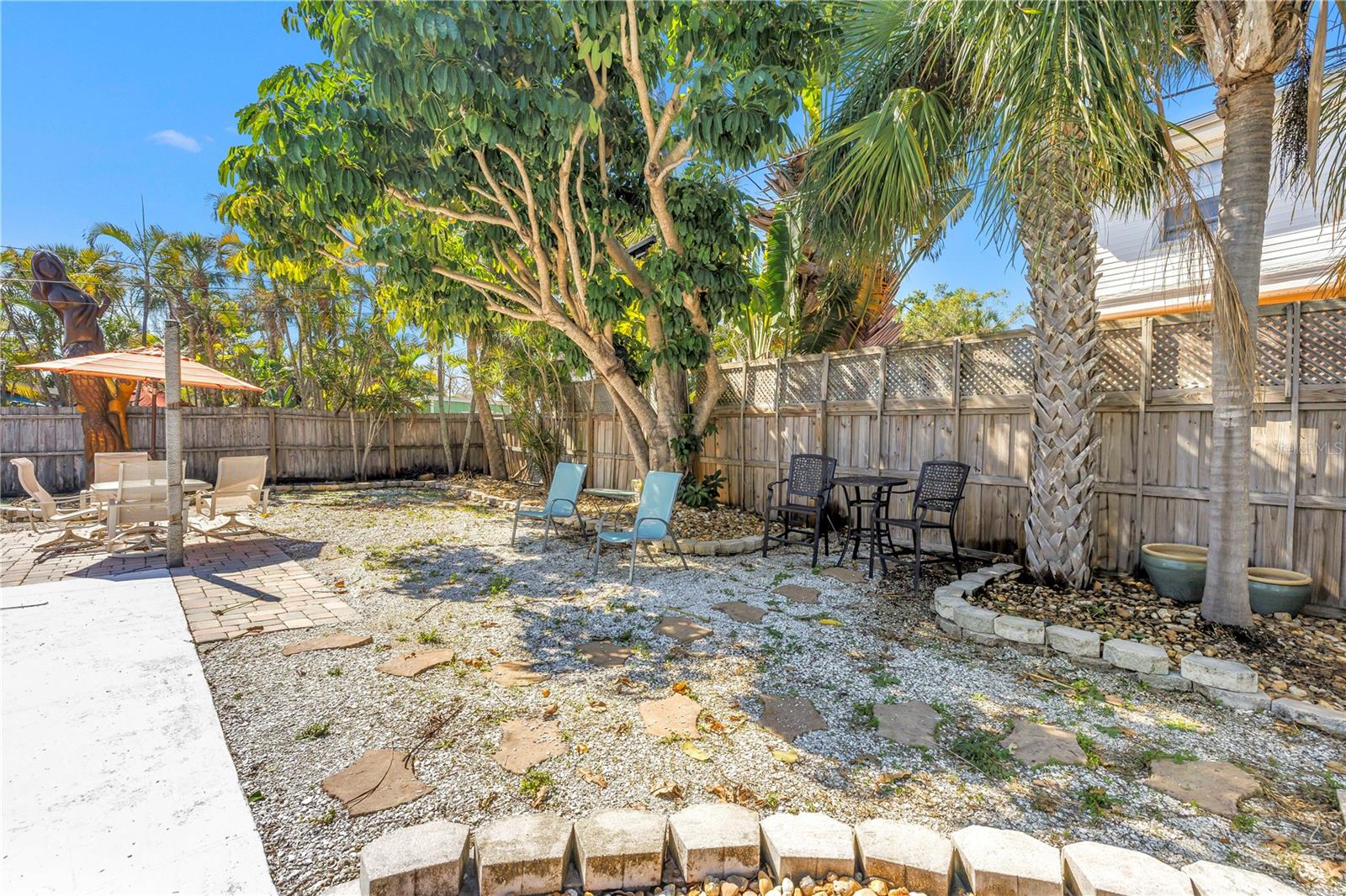 6892 Gulf Winds Dr #2 Property Photo 35