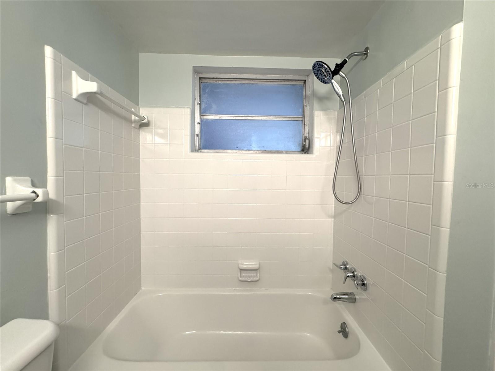 1196 Angle Rd Property Photo 8