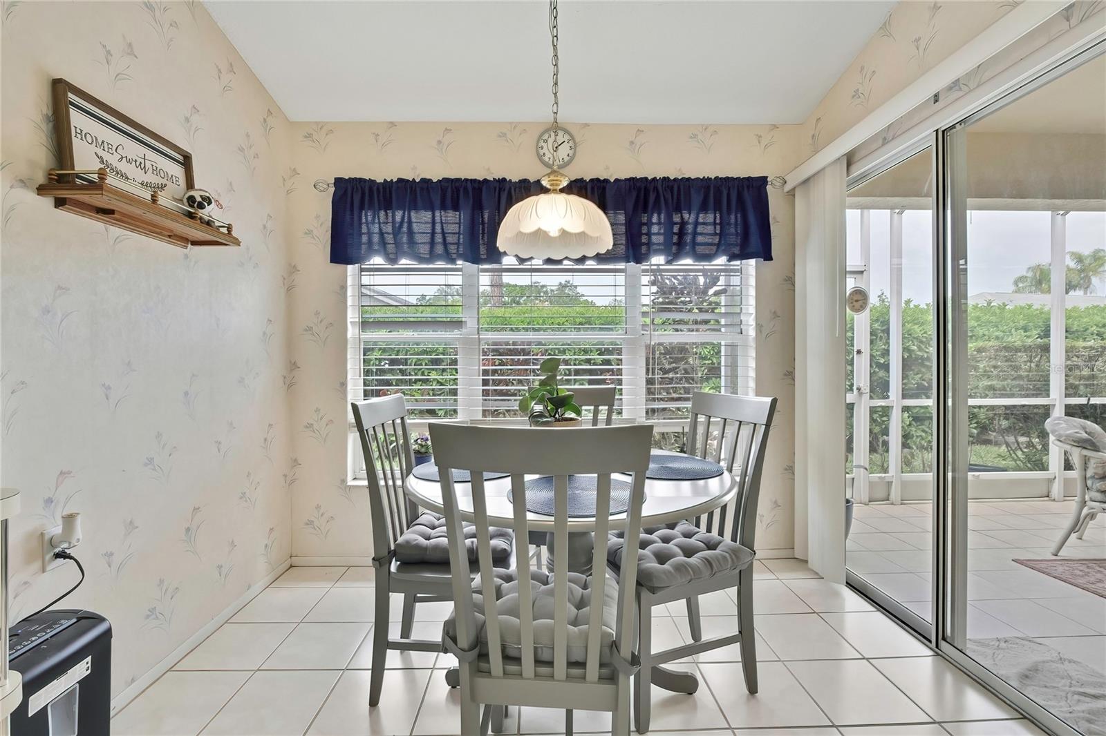 6447 Pine Walk Dr Property Photo 9