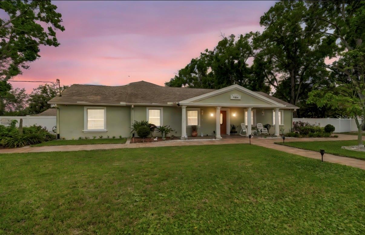 9406 W Flora St Property Photo 1