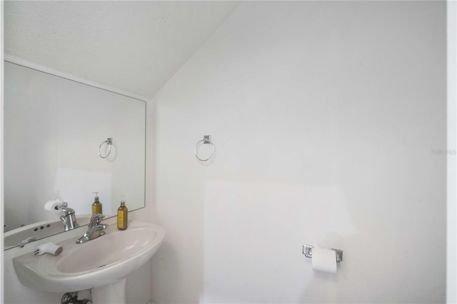 2974 Estancia Pl Property Photo 15