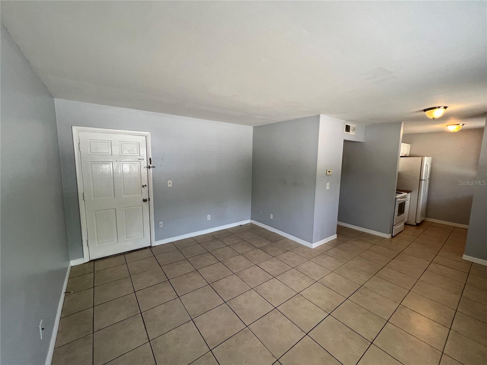3206 W Azeele St #100 Property Photo 4